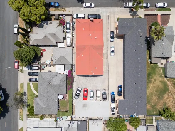 489 E 55th St, Long Beach, CA 90805