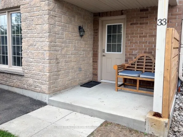 175 Stanley St #33, Barrie, ON L4M 0G2