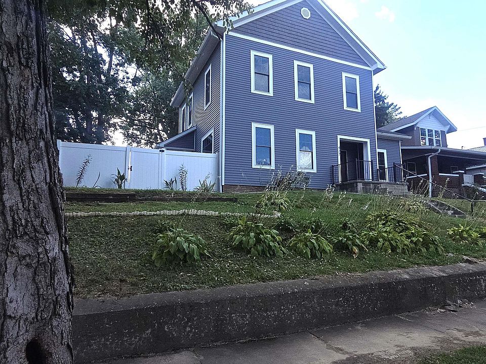 2nd image of 427 S Hall St