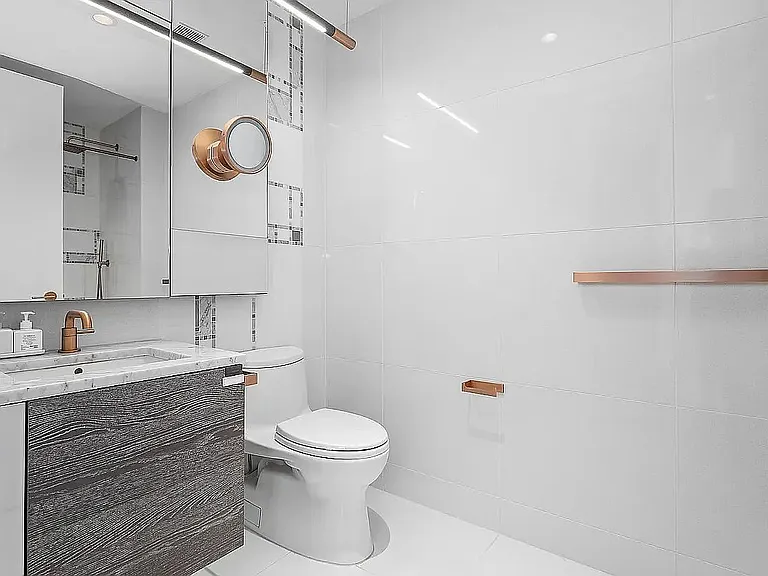 1 City Point #43F — Photo 6