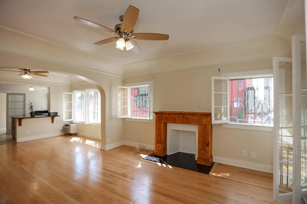 200 N New Hampshire Avenue — Photo 3
