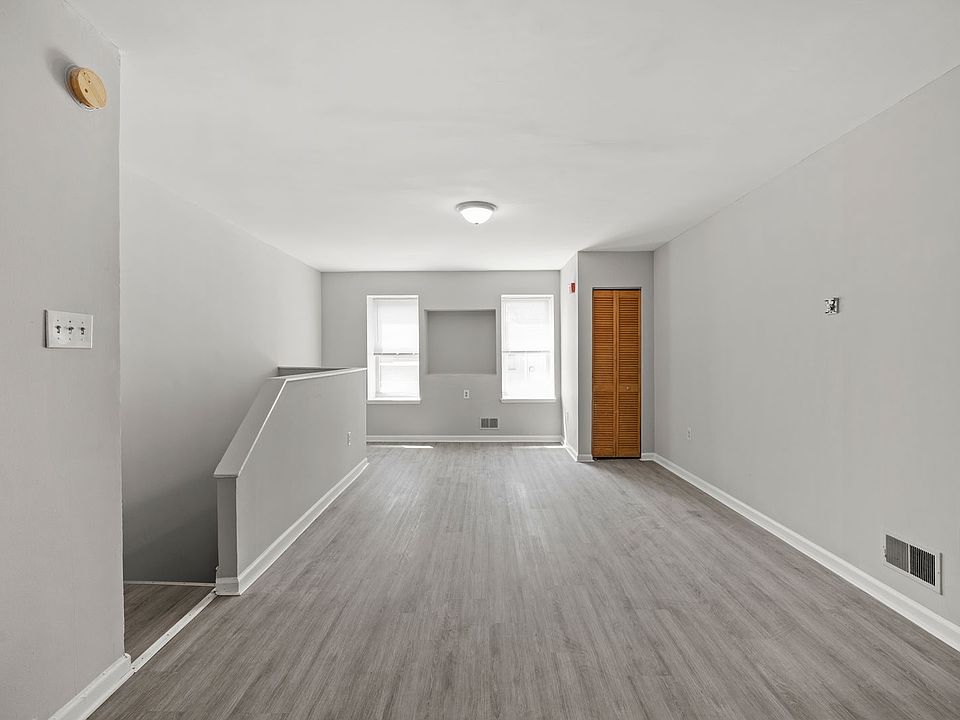 Building Photo 5