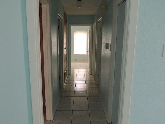 3rd image of 538 Willowick Dr