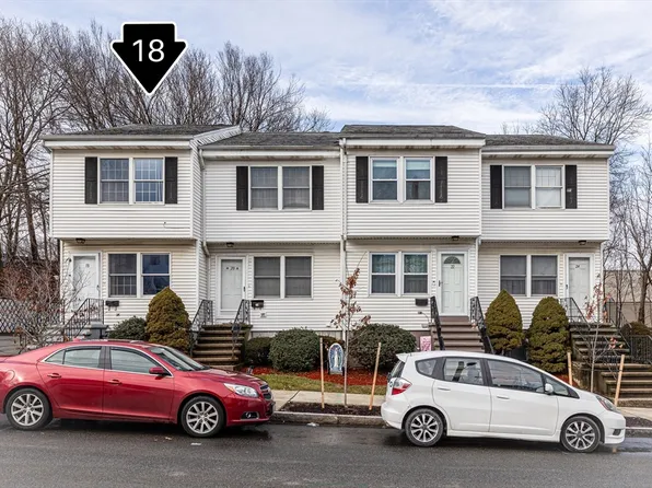 18 Gillooly Rd #18, Chelsea, MA 02150
