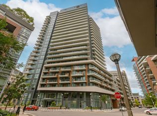 38 Iannuzzi St #642, Toronto, ON M5V0S2