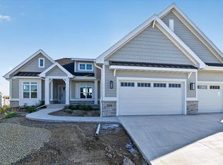 1608 Ginger Ln, Waunakee, WI 53597