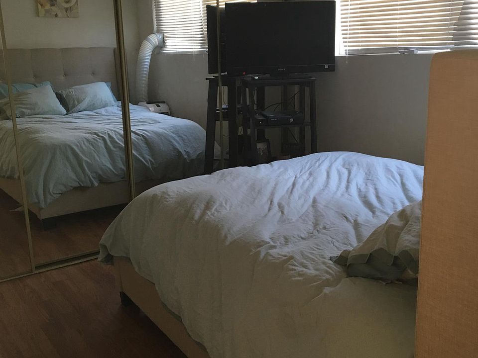 2nd image of 2335 Grand Ave
