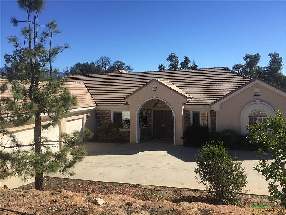 1st image of 15066 Saddle Creek Dr