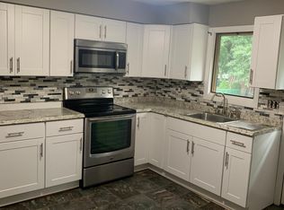 36 Maywood Ln #36, Bristol, CT 06010