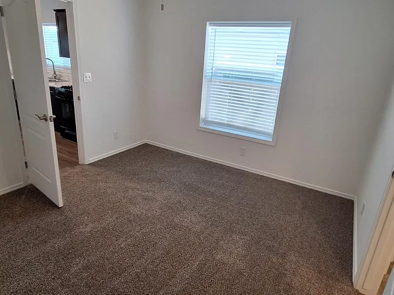 4487 E Lake Mead #19 — Photo 10