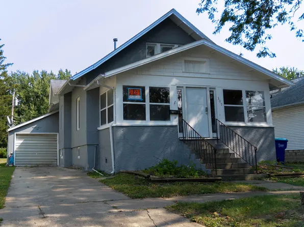 305 5th Ave SE, Oelwein, IA 50662