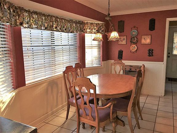 2nd image of 421 Wildwood Dr
