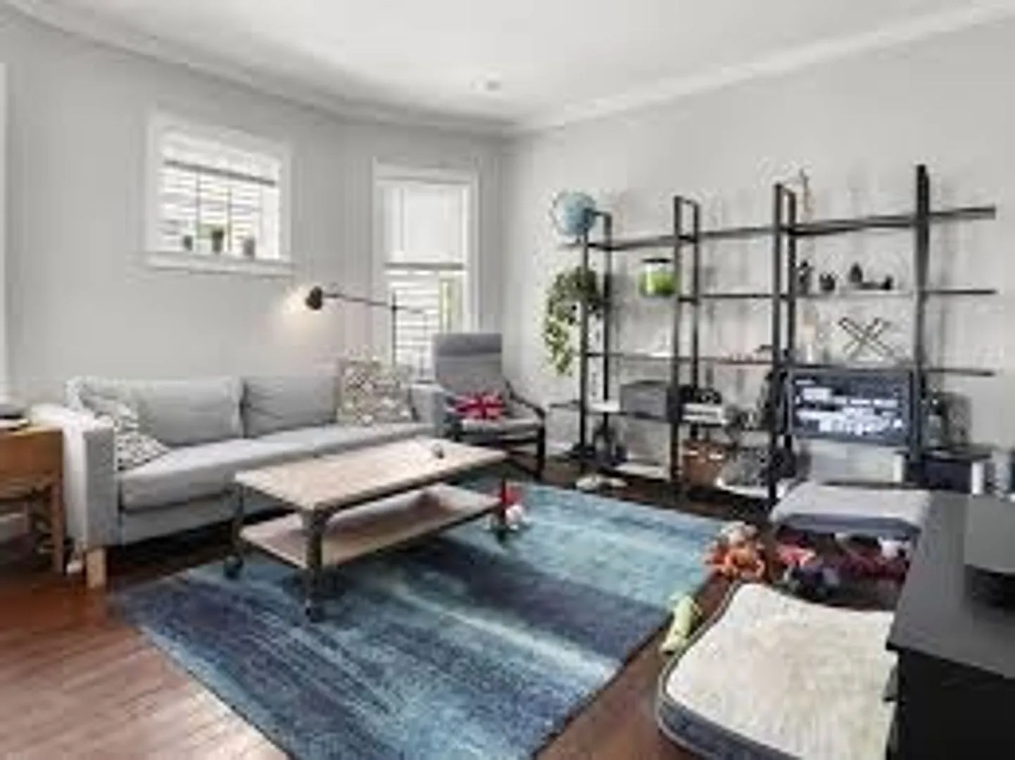 No Brokers Fes, Steps from Orange Line Stop, Eat-in Kitchen, Central Heat/AC, Laundry on a Site — Photo 4