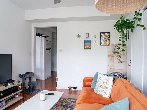 5th image of 3170 W Eastwood Ave #3148-2