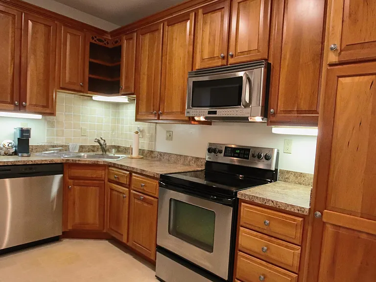 23158 Town Run Dr — Photo 7