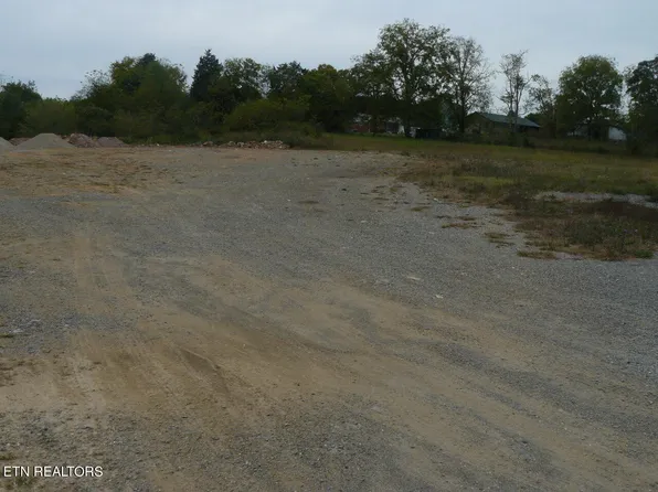 Davis Dr, New Tazewell, TN 37825