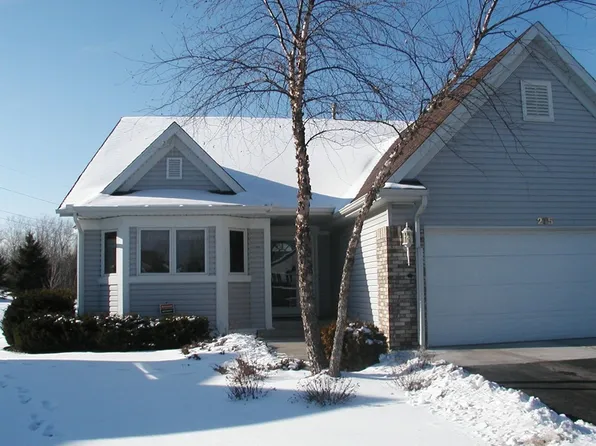 275 Sunflower Ct, Vadnais Heights, MN 55127