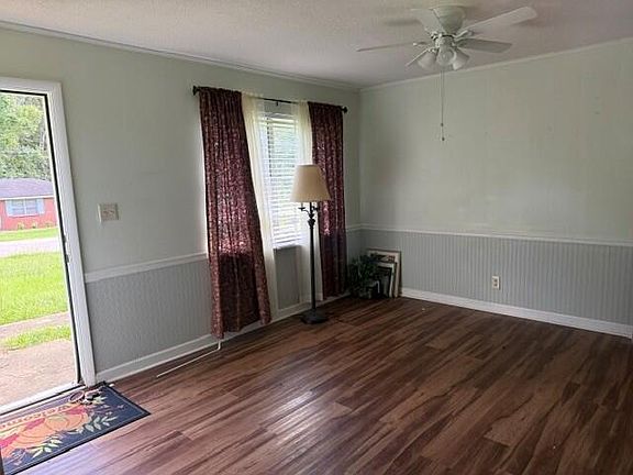 2nd image of 43 Overlook Dr