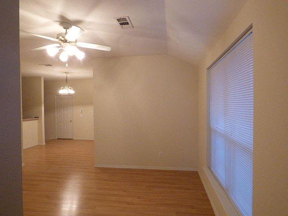 4th image of 704 Donny Brook Dr