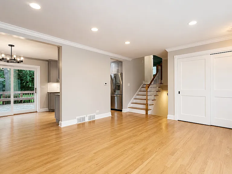 602 S Carol Ln — Photo 8