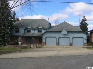 315 Nottingham Dr, Brooklyn, MI 49230