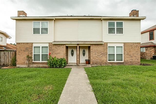 1st image of 2415 Meadow Ln