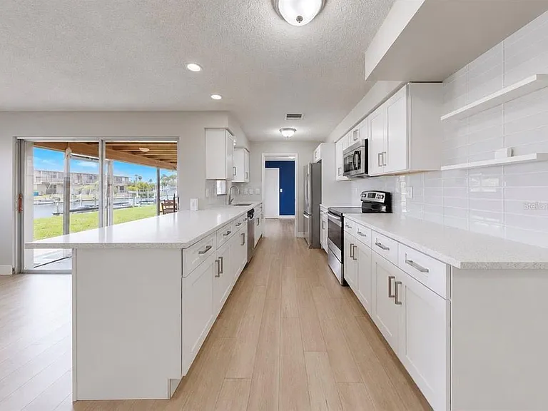 1729 Bikini Ct — Photo 6