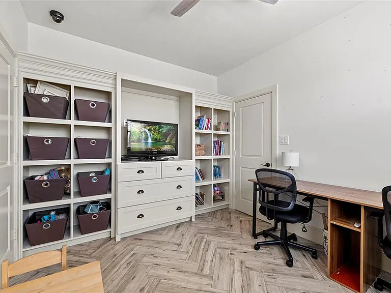 9718 Sabinal River Ct — Photo 19