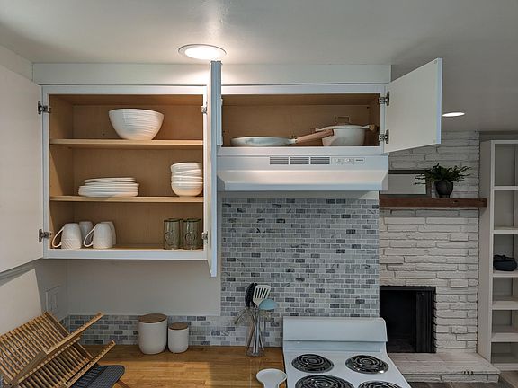 4th image of 5300 21st Ave #1