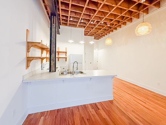 3rd image of 136 E Main St #7