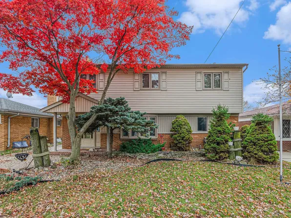 23418 Recreation St, Saint Clair Shores, MI 48082