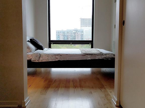 5th image of 1 E 8th St APT 504