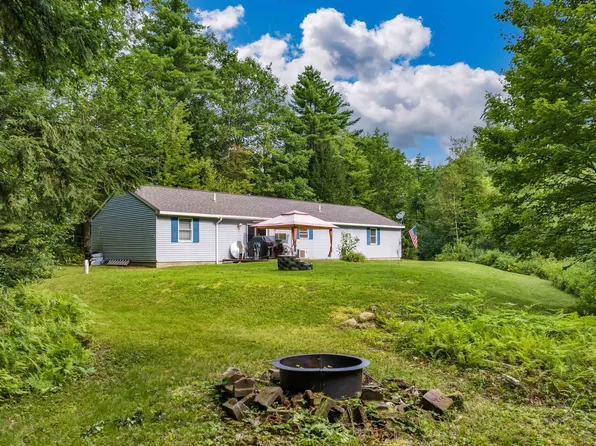 195 Turnpike Road, Northfield, NH 03276