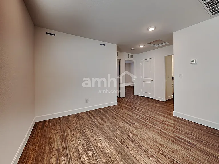 10074 Cathedral Spires Ave — Photo 8