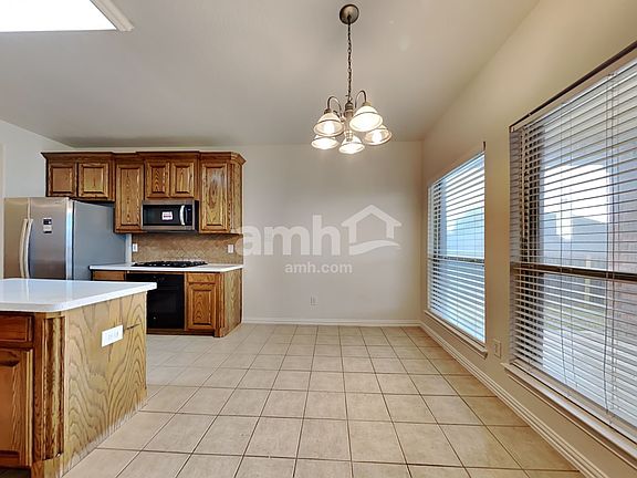 4th image of 512 Cool Meadow Ct