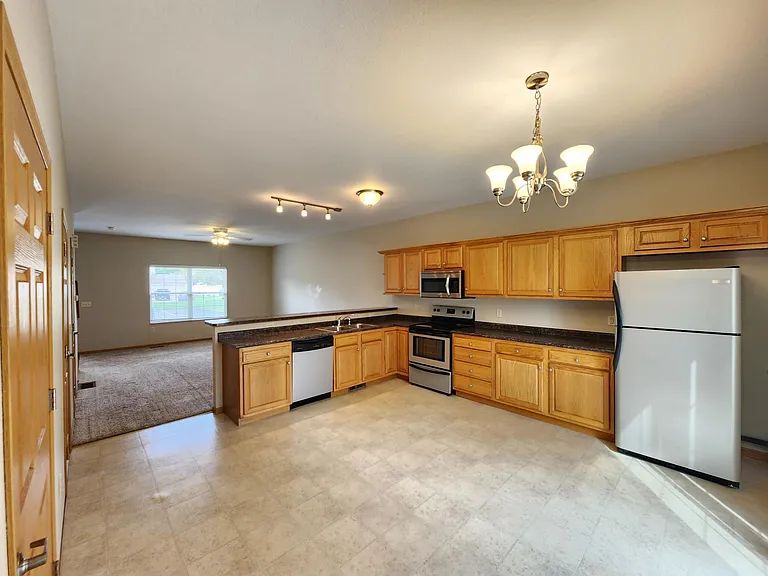 7529 Crosscreek Dr #7529 — Photo 2