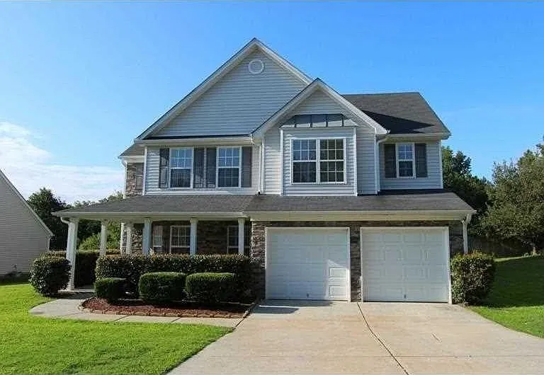 3458 Hill Pond Dr NE — Photo 1