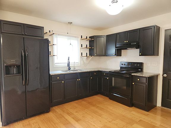 5th image of 3483 Arvin Dr