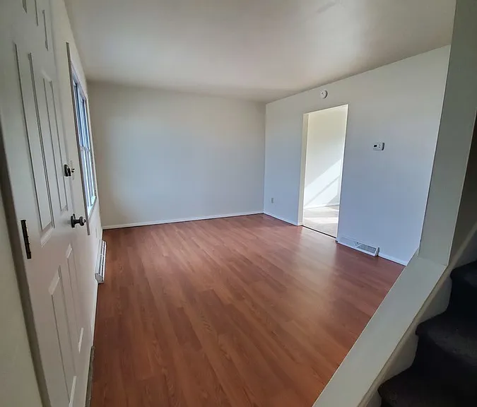 303 Juniper Ln — Photo 7
