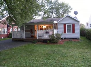 392 Waverly Rd, Eastlake, OH 44095