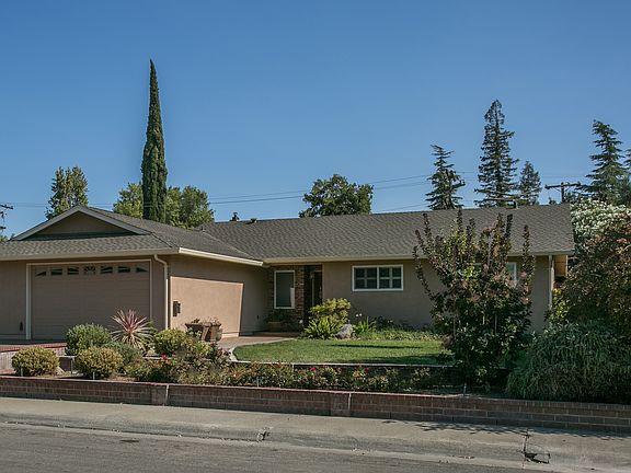 4th image of 419 Greenwood Dr