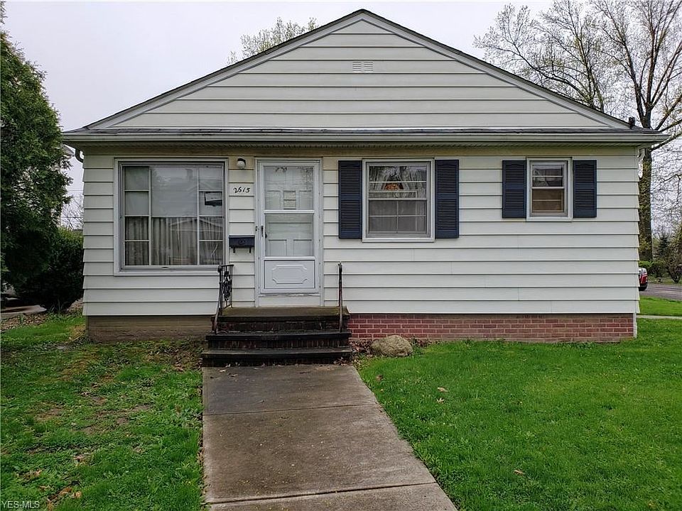 1st image of 2615 Oak Park Ave