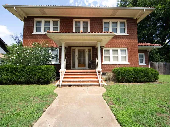 102 S 4th St, Tonkawa, OK 74653