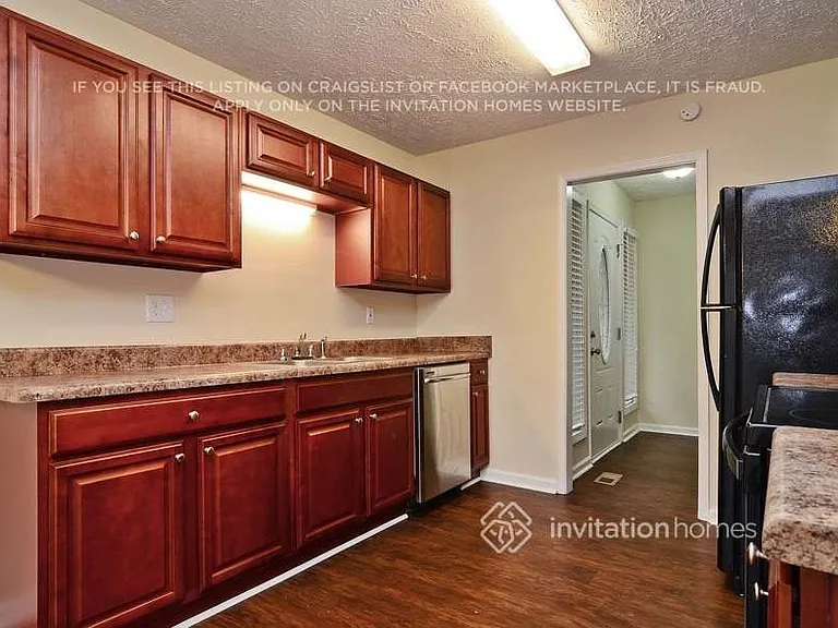 6601 Valley Hill Dr SW — Photo 5