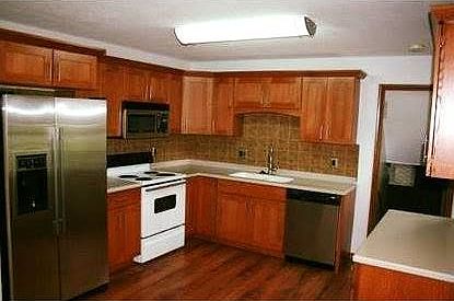 1st image of 389 Crandall Dr NE