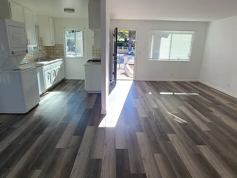 2831 College Blvd — Photo 16