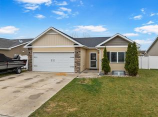 3008 11th St NW, Minot, ND 58703