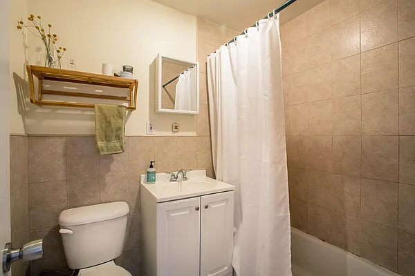 Rented by Corcoran | media 18