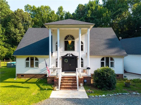 100 Cutter Ln, Knotts Island, NC 27950