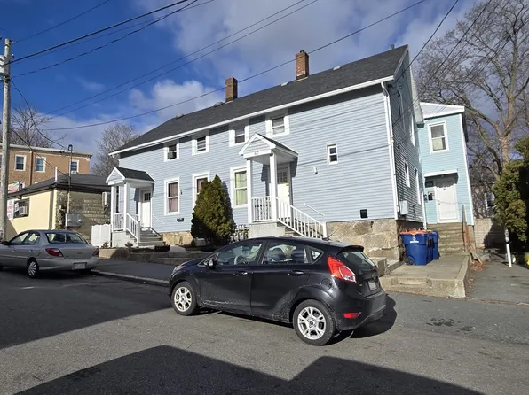 67-69 Austin St, New Bedford, MA 02740
